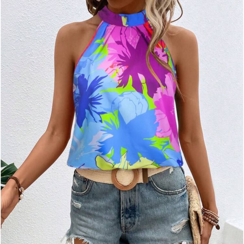 New ALLOVER print halter top - Picture 4 of 6